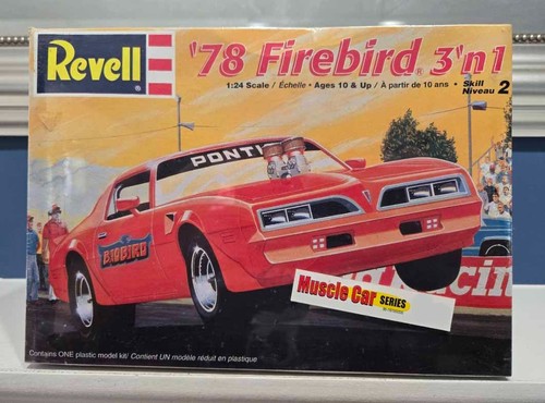 Revell 78 pontiac - 3', 1